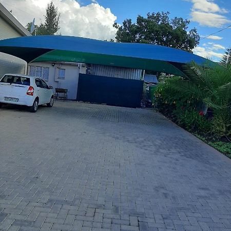 Sleep@161 Benade Drive Apartment Bloemfontein Bagian luar foto